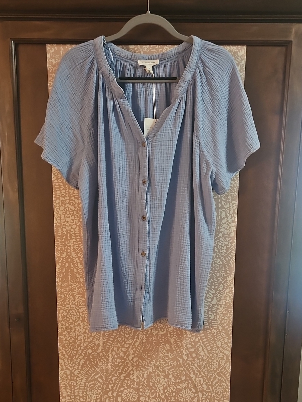 beachlunchlounge Light Blue Button-Front Gauze Blouse